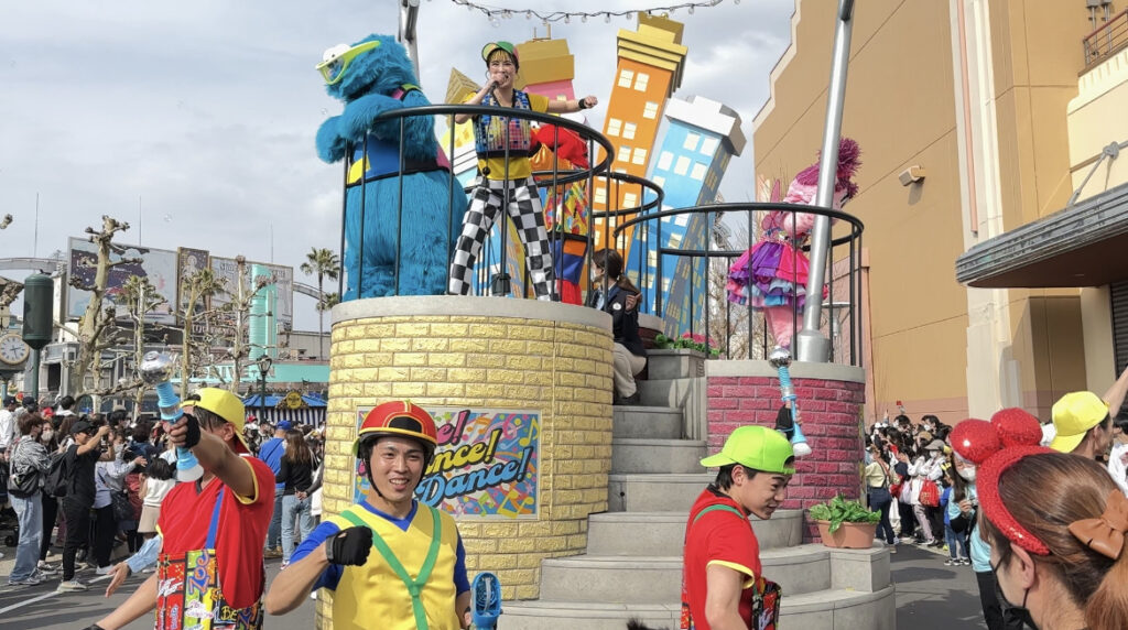 【USJ】ノーリミット!パレードが楽しすぎた【ユニバ】 - LIFE IS JOURNEY