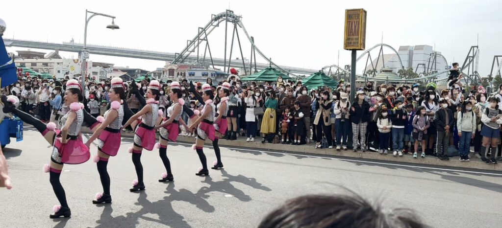【USJ】ノーリミット!パレードが楽しすぎた【ユニバ】 - LIFE IS JOURNEY