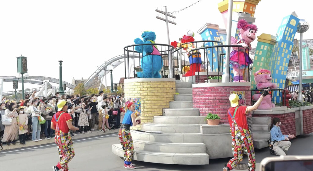 【USJ】ノーリミット!パレードが楽しすぎた【ユニバ】 - LIFE IS JOURNEY