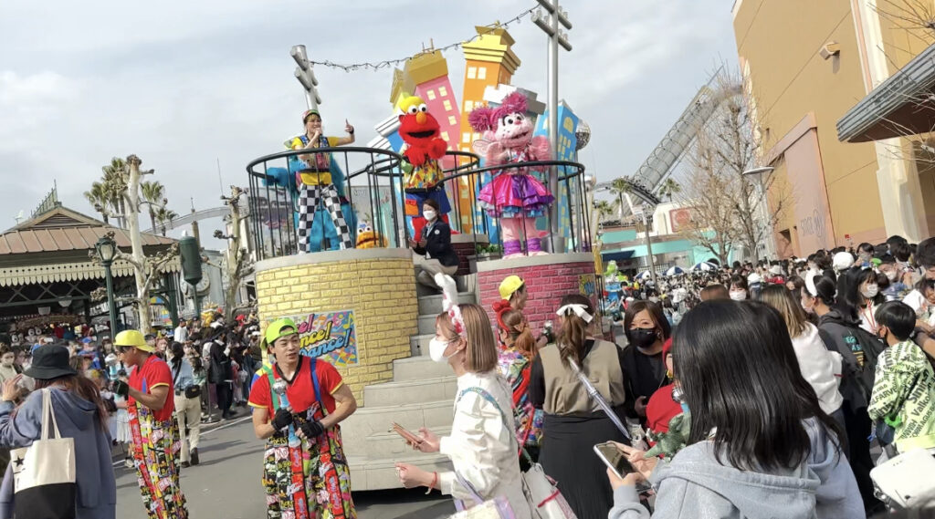 【USJ】ノーリミット!パレードが楽しすぎた【ユニバ】 - LIFE IS JOURNEY